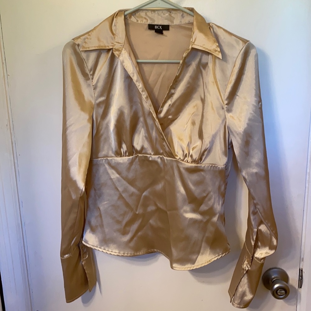Long sleeve deep-v satin feeling dress shirt gold